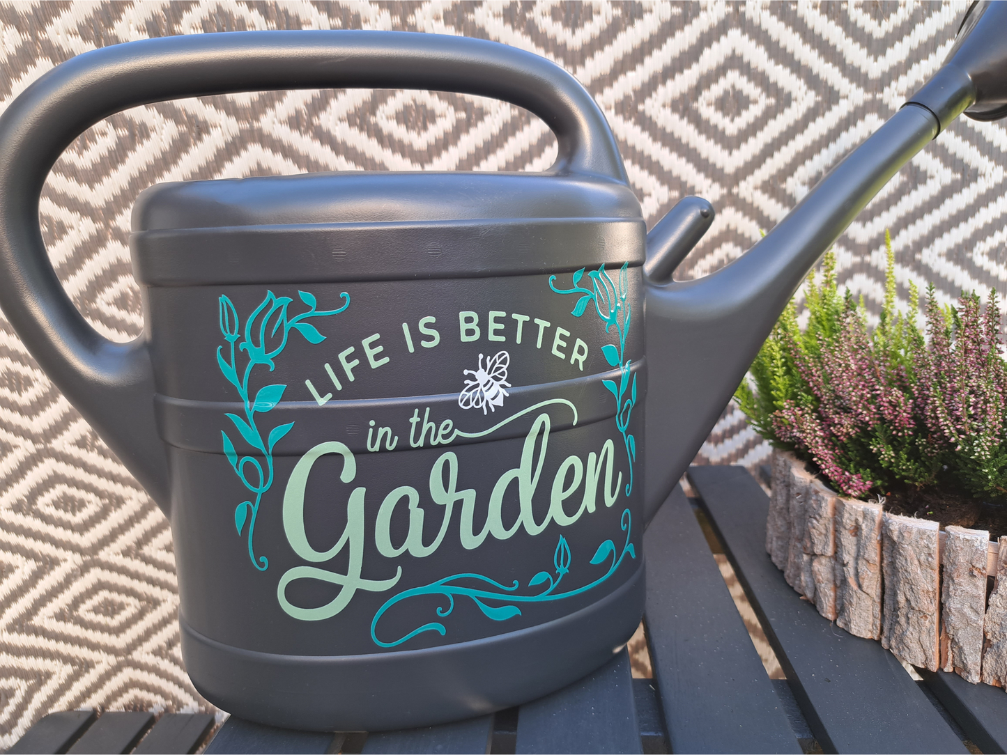 Gießkanne Life is better in the Garden | Anthrazit  10 L